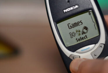 nokia 3310u pres makinesi ile ezdiler 1