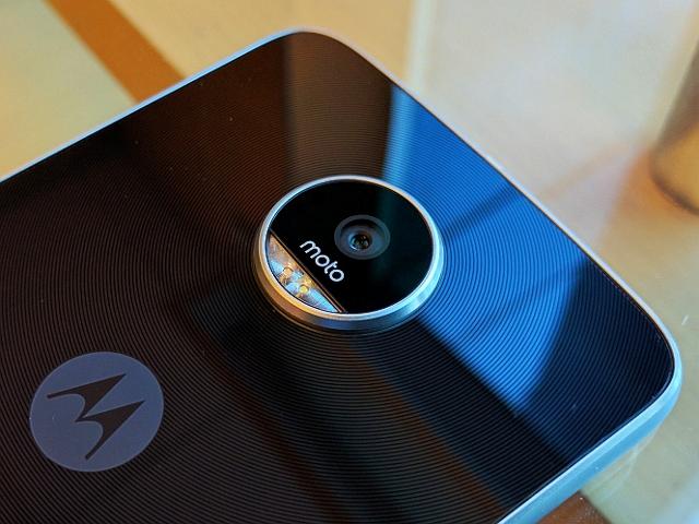 Moto Z2 Play