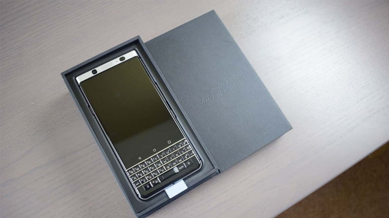 BlackBerry KEYone 1