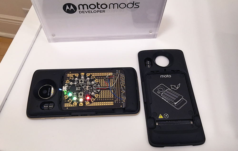 moto mod 1