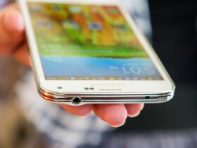 Galaxy S5 kaza sonucu ucaktan dustu Saglamlik testinden gecti Video