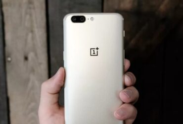 OnePlus akilli telefonunda ogrencilere yuzde 10 indirim sunuyor