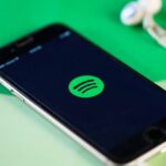 Spotify dinlemek Facebook Messengerin AI botuyla daha da kolaylasti.