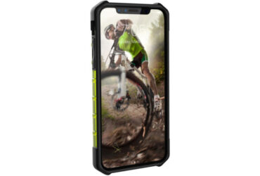 iPhone 8 encased 1