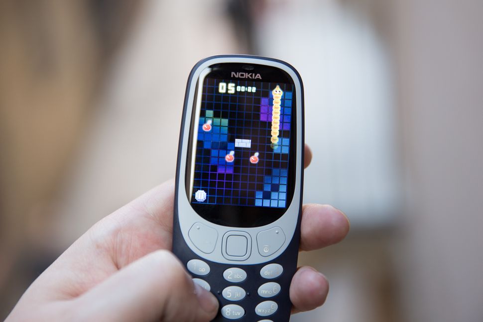 Nokia 3310 yenilendi 3G destegi ve Android 8.0 Oreo ile geliyor