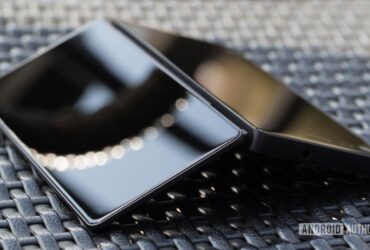 ZTE Axon M 2 1