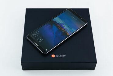 1508157000 Huawei Mate 10 Pro Box 1