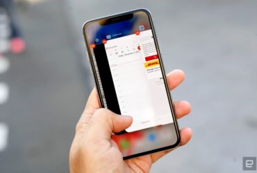 Apple iPhone X sahiplerine OLED ekran kullandiklarini hatirlatiyor