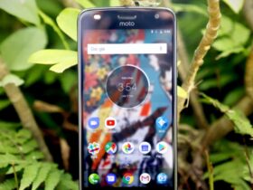 Moto Z2 Play 1