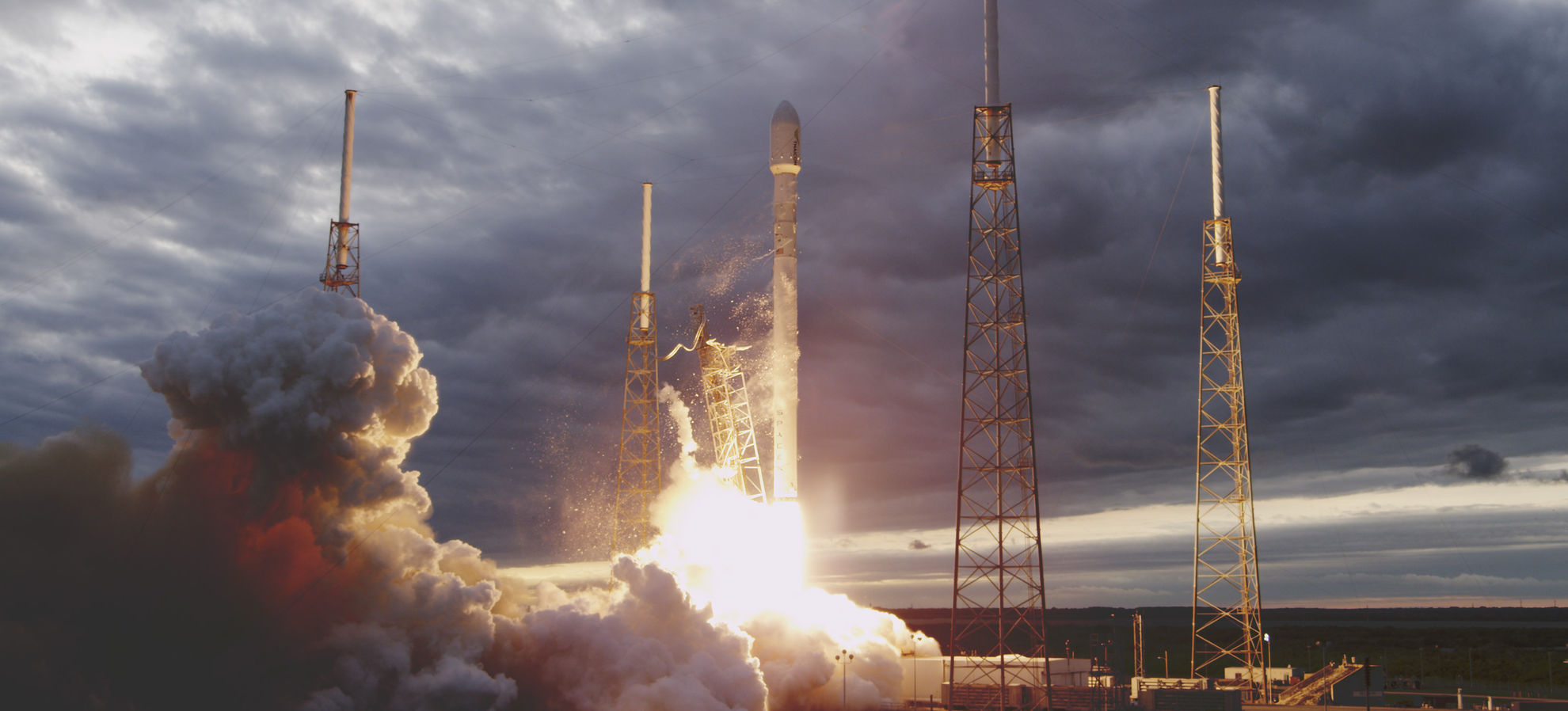 Spacex’in Falcon 9 Roketi Atmosferi Delmiş!