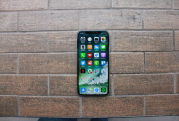 iOS 11.1.2 guncellemesi iPhone Xdeki soguk hava hatasini gideriyor
