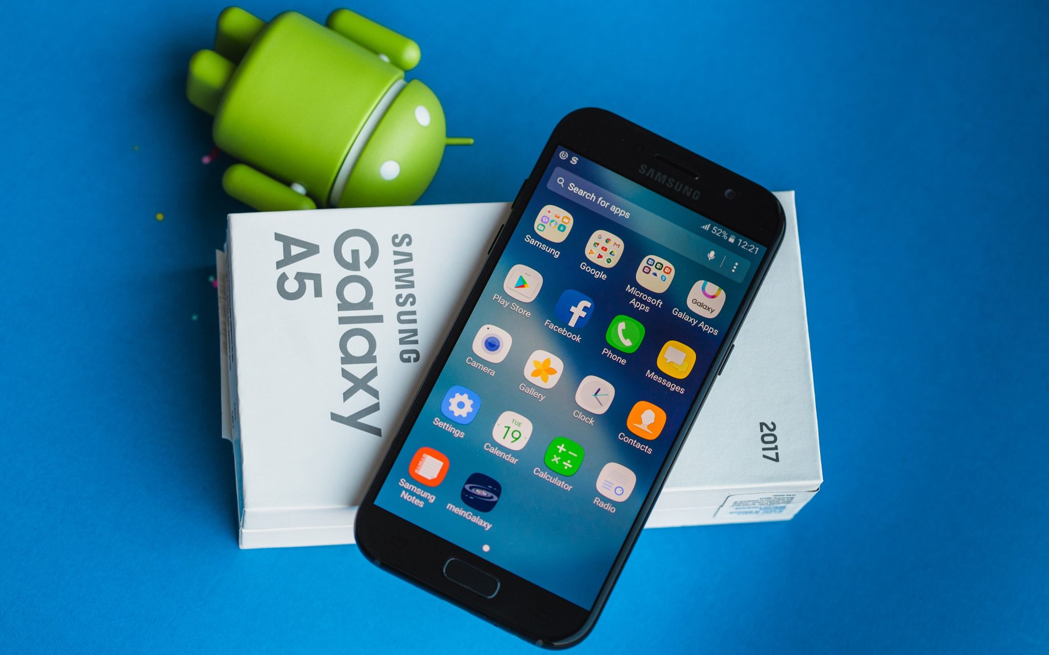 Samsung Galaxy A5 ve Galaxy A7 modellerinin ismi değişti
