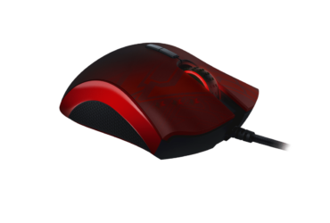 Razer SKT T1 fare ve pedini tanitti