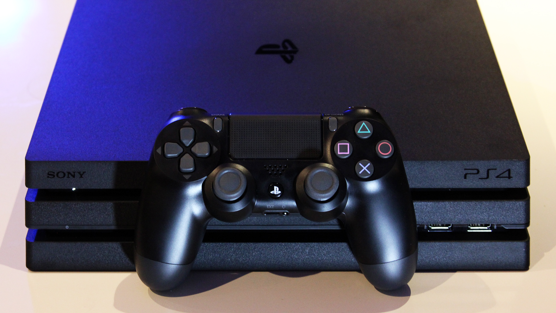 PlayStation 4 modellerinin satışları 9 haneli sayılara yaklaşıyor!