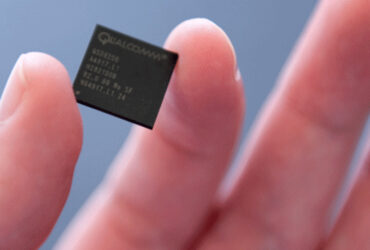 Qualcomm Apple