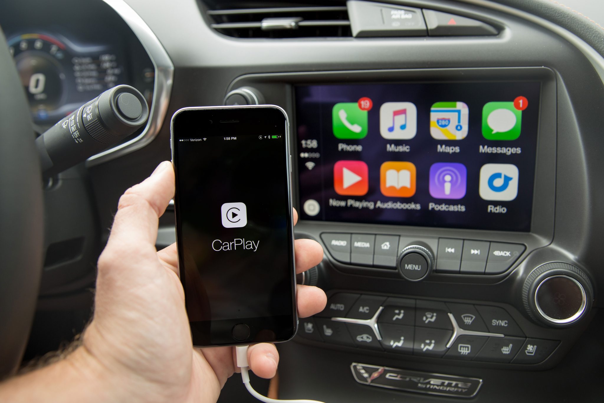 Apple’ın CarPlay Uygulaması WhatsApp’ın Desteğini Aldı! Apple’ın CarPlay Uygulaması WhatsApp’ın Desteğini Aldı!