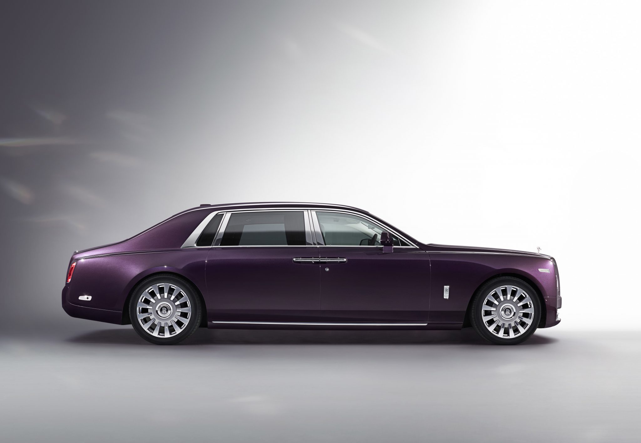 6.5 Milyon Liralık Yeni Rolls-Royce Phantom Türkiye’de İlk Kez Gösterildi