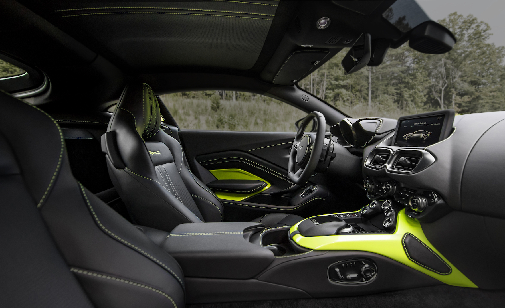 1523687161 Aston Martin Vantage 2017 11