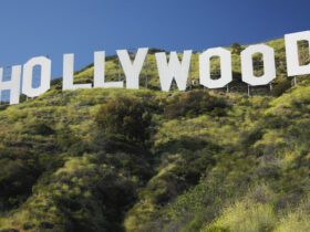 HOLLYWOOD 1