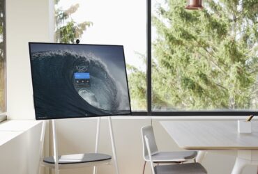 Surface Hub 2