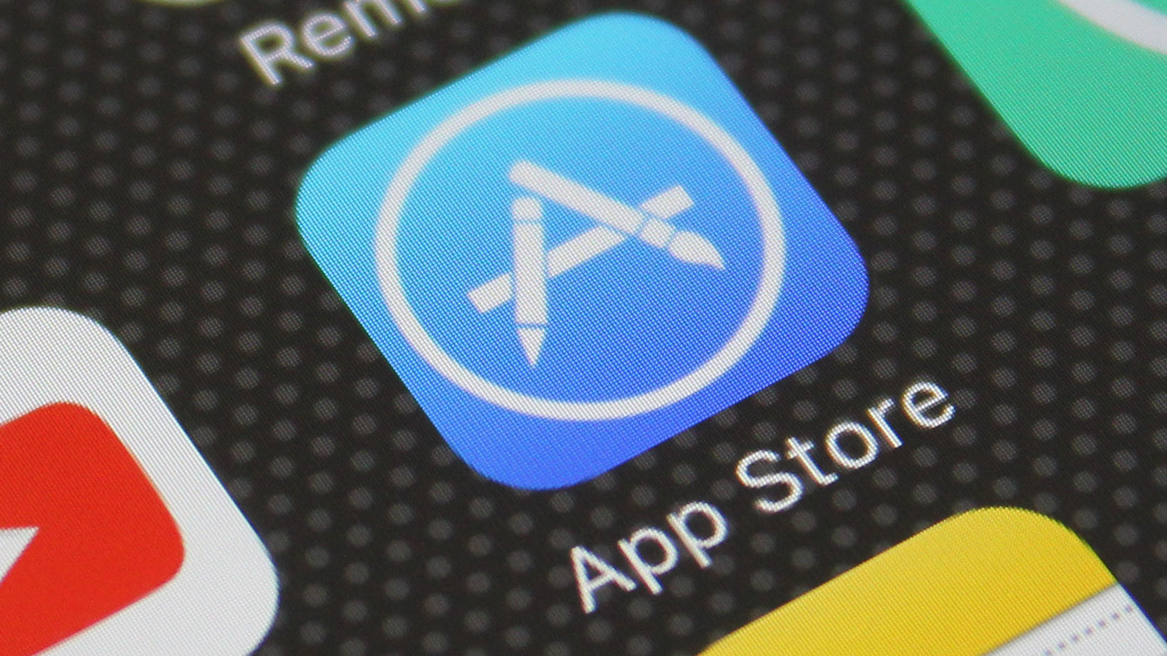 Konum bilgisini paylaşan bazı uygulamalar App Store’dan kaldırılıyor