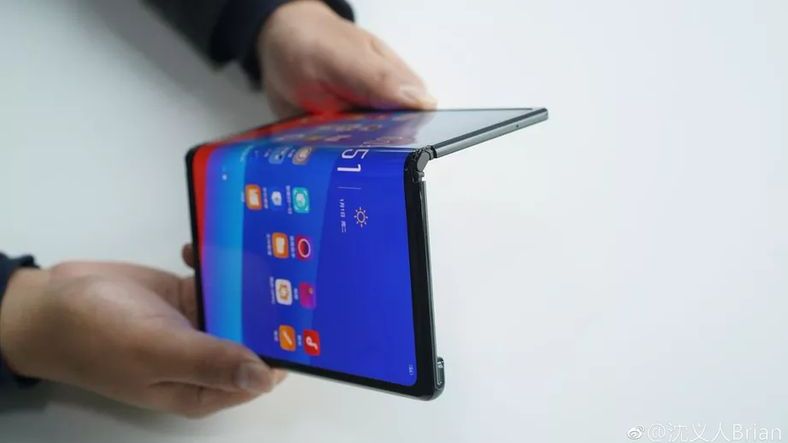 oppo katlanı telefon