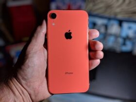 iPhone XR 1