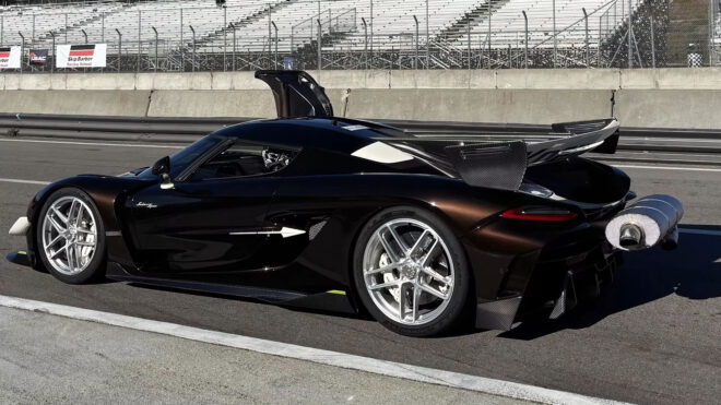 KOENIGSEGG Sadairs Spear Laguna Seca Lap Record 2 33 screenshot copy 1 scaled 1 660x371 1