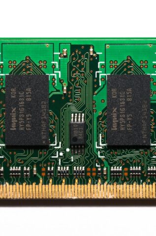RAM Fiyatlarında Düşüş Belirsizliği: Tekno Devler Uyarıyor