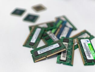 64 GB RAM İstenen Yeni Oyun: Donanımın Sınırına Sıçrama