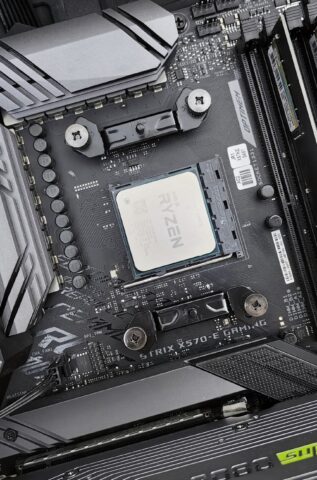 AMD, Zen 7 ve Zen 8 İşlemci Mimari Yol Haritasını Açıkladı