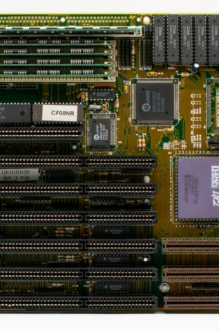 Çin’de CPU Talebi Patladı: Intel ve AMD’ye Günü Yeniden Yazar