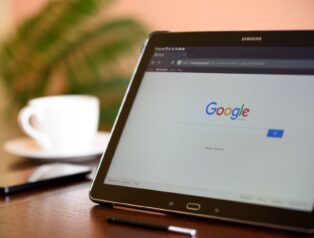 Samsung Katlanabilir Ekran Teknolojisi: Kırışıklığı Azaltan Yeni Çözüm