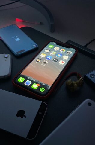 Yeni iPhone Modeli: Çift Batarya Teknolojisi Çıktı